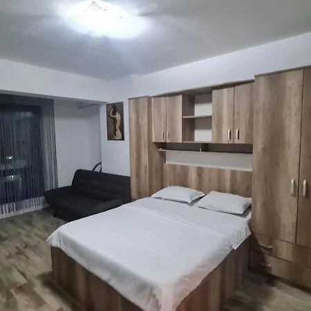 Brizza 1 Mamaia Nord アパート *